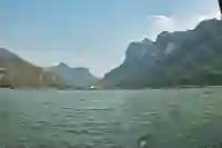 bac kan ba be lake karsts