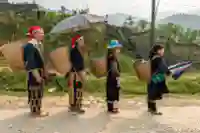 hero market bac ha market ladies